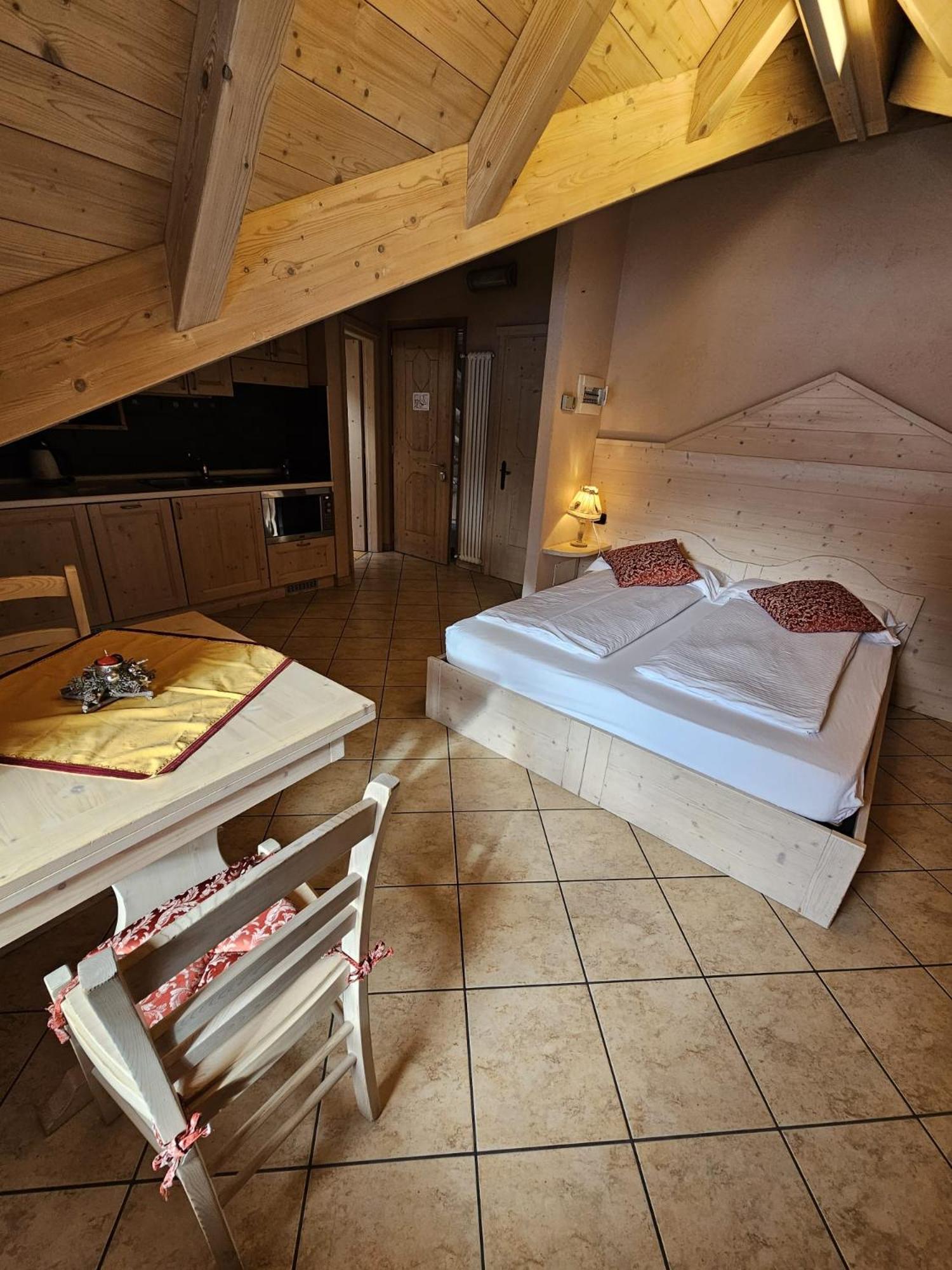 Chalet La Rugiada Бормио Экстерьер фото