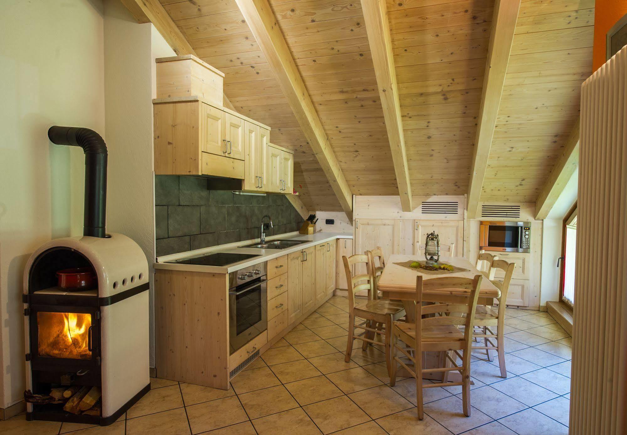Chalet La Rugiada Бормио Экстерьер фото